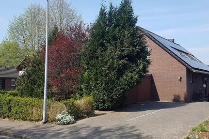 3 Zimmer-Erdgeschoßwohnung in Leer-Loga