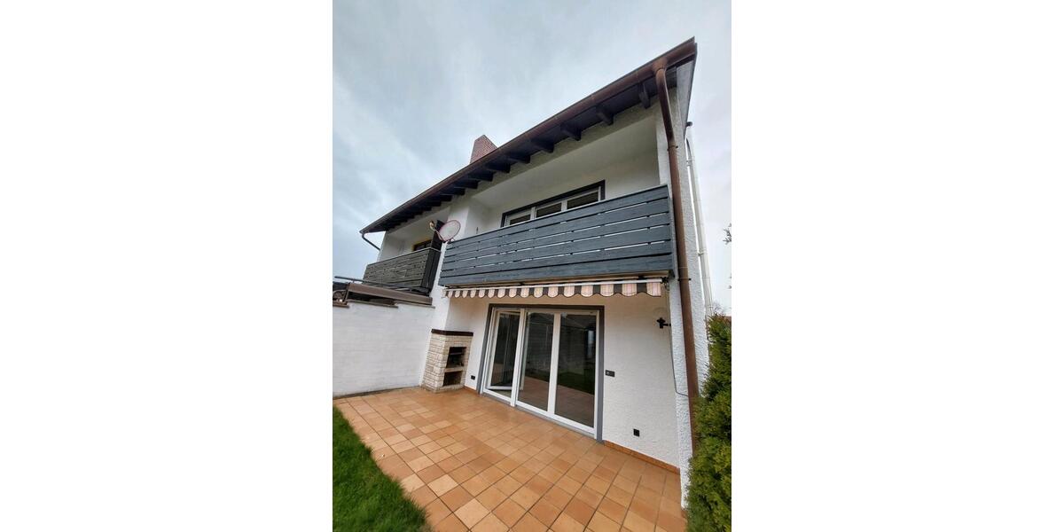 Doppelhaushälfte Roth - 7 Zimmer, 125 m&sup2;, 1.500&euro; | Angebot:25300768