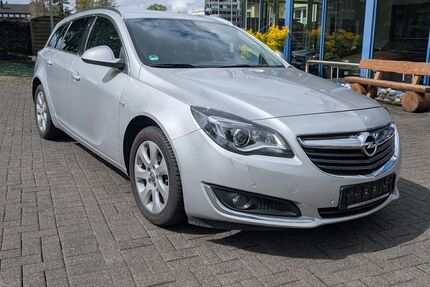 Opel Insignia 107.000 km 9.800 &euro; Büren 33142