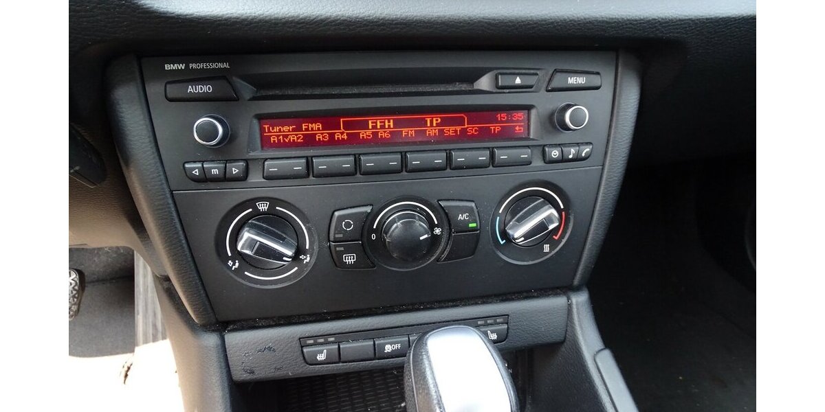 BMW X1 1.8l i sDrive, Steptronic, Sitzheizung, PDC hin 154.921 km 8.690 € Rodgau 63110