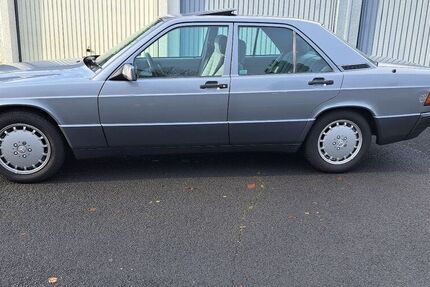 Mercedes 190