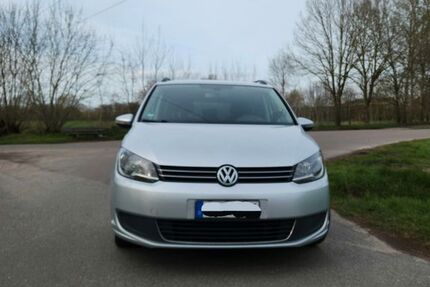 VW Touran 206.500 km 6.499 &euro; Nortorf 24589