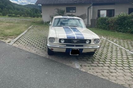 Ford Mustang 111.111 km 31.750 &euro; Kunreuth 91358