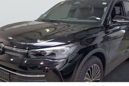 VW Tiguan 33.093 km 32.870 &euro; Plattling 94447