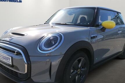 Mini Cooper SE 9.287 km 16.990 € Wolfsburg 38448