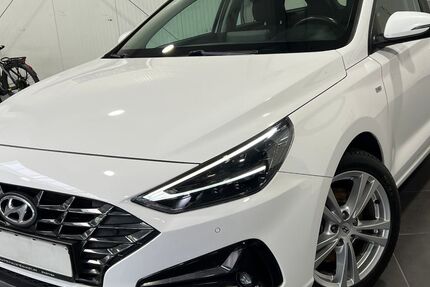 Hyundai i30 131.000 km 12.995 &euro; Bretten 75015