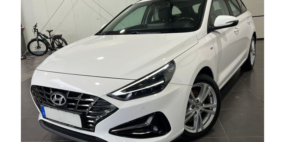 Hyundai i30 131.000 km 12.995 &euro; Bretten 75015