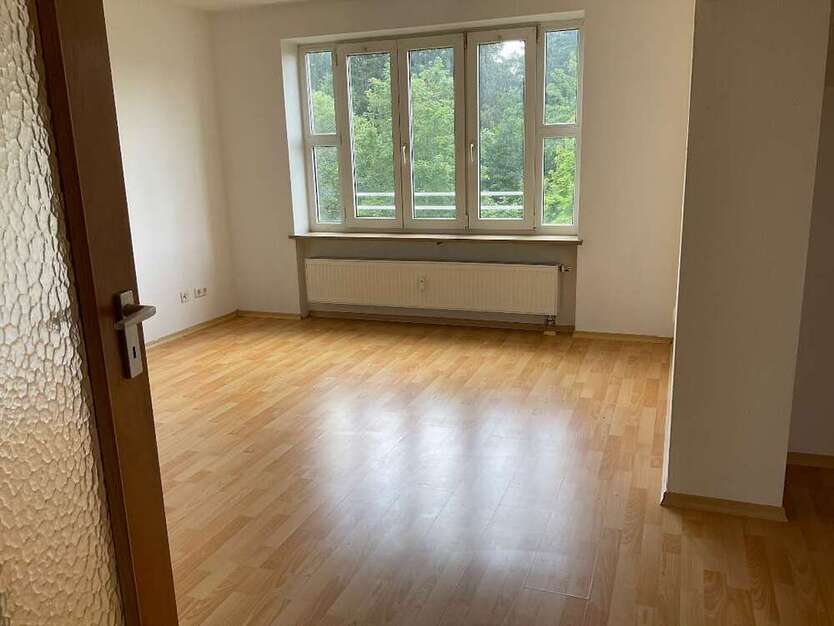 Wohnung zum Mieten in Traunreut 747,95 € 92.34 m²
