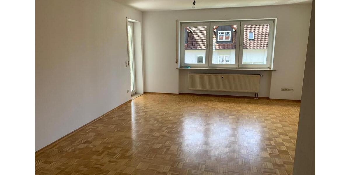 Etagenwohnung Ebermannstadt - 3 Zimmer, 85 m&sup2;, 850&euro; | Angebot:26409765