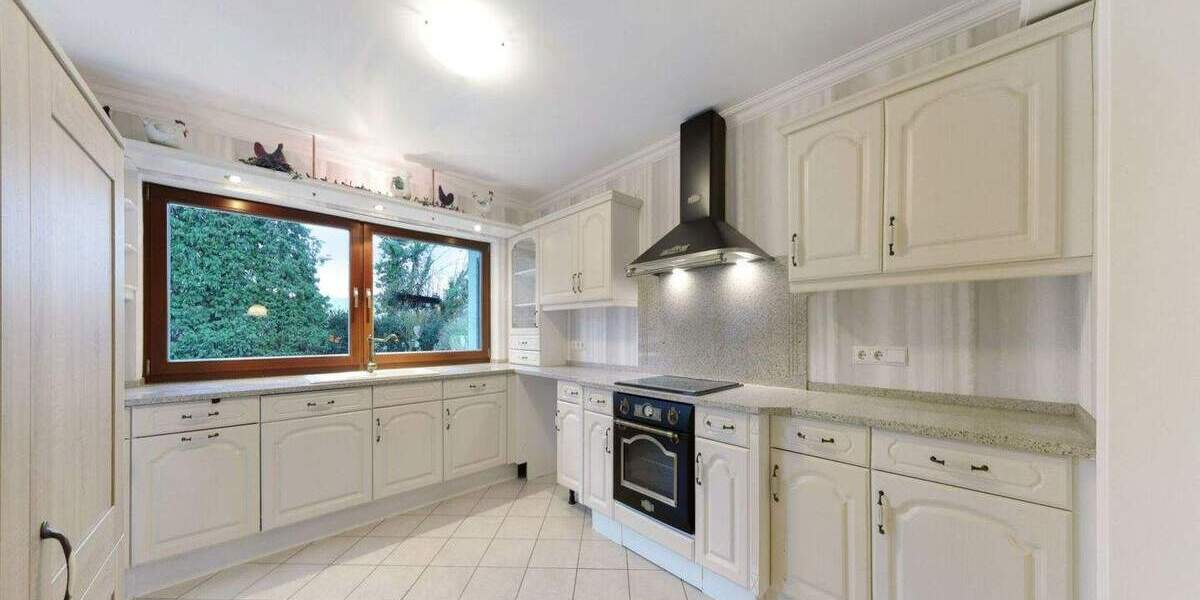 Großzügiges Einfamilienhaus mit Entwicklungspotenzial in ruhiger Lage von Niederkassel Rheidt 6 zimmer