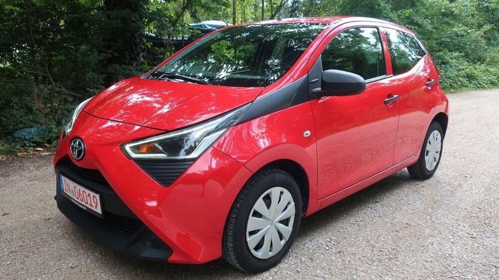 Aygo (X)