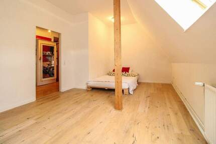 Citynahe Dachgeschosswohnung mit Dachterrasse 3 zimmer