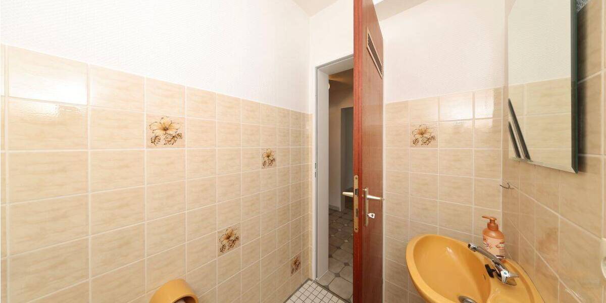 Etagenwohnung Wilhelmshaven Innenstadt - 3 Zimmer, 100 m&sup2;, 155.000&euro; | Angebot:26825637