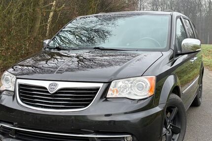 Lancia Voyager 203.384 km 12.990 &euro; Lotte 49504