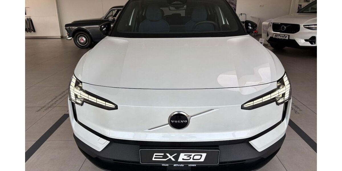 Volvo EX30 8.000 km 36.900 &euro; Düren 52351