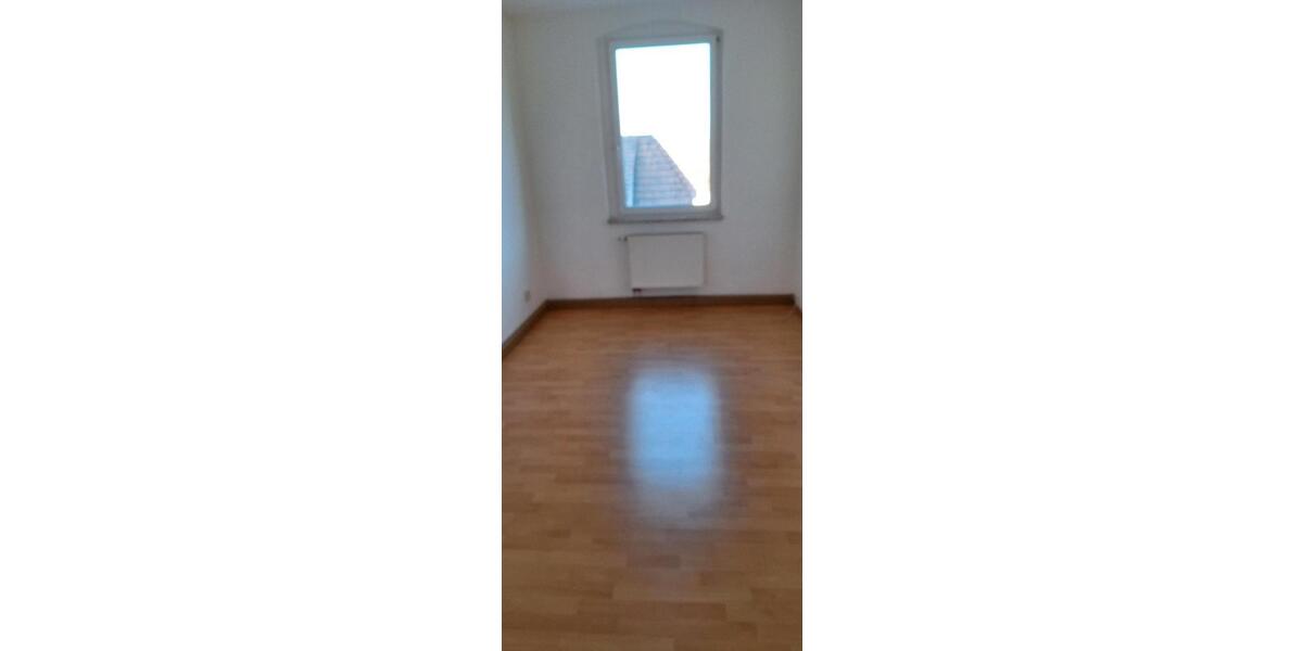 Etagenwohnung Pößneck - 2 Zimmer, 47 m&sup2;, 480&euro; | Angebot:26354154