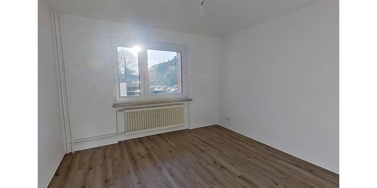 Perfekt für eine kleine Familie: Große 3-Zimmer-Wohnung mit BALKON 3 zimmer