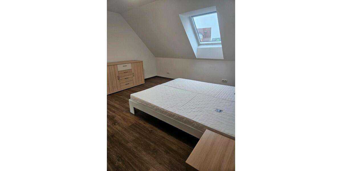 Etagenwohnung Petersaurach - 2 Zimmer, 100 m&sup2;, 1.100&euro; | Angebot:25903967