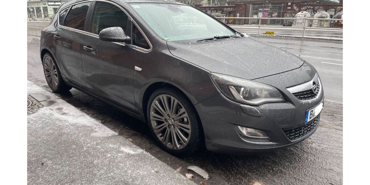 Opel Astra 211.000 km 4.500 &euro; Berlin 13357
