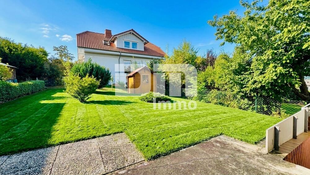 Solide Doppelhaushälfte mit viel Potenzial, Wintergarten und schönem Garten in beliebter Lage - Doppelhaushälfte Fuldabrück | Angebot:27302786