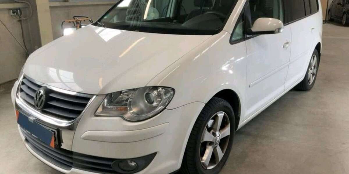 VW Touran 111.000 km 5.600 &euro; Pforzheim 75173