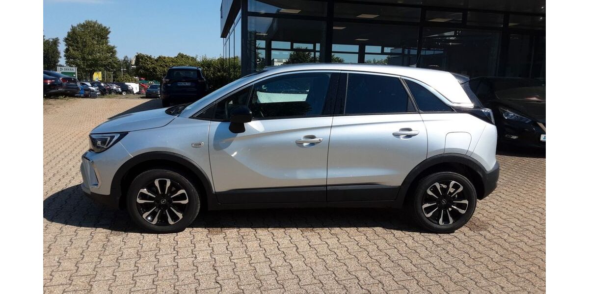 Opel Crossland (X) 17.700 km 15.990 &euro; Monschau (bei Aachen) 52156