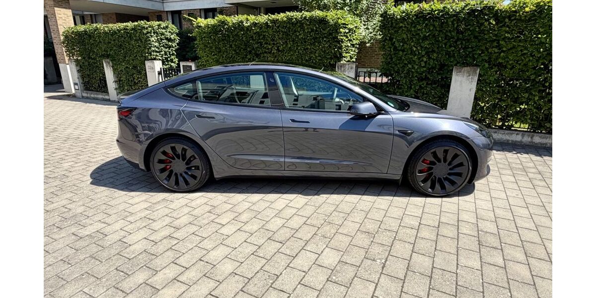 Tesla Model 3 27.000 km 36.800 &euro; Frankfurt 60599