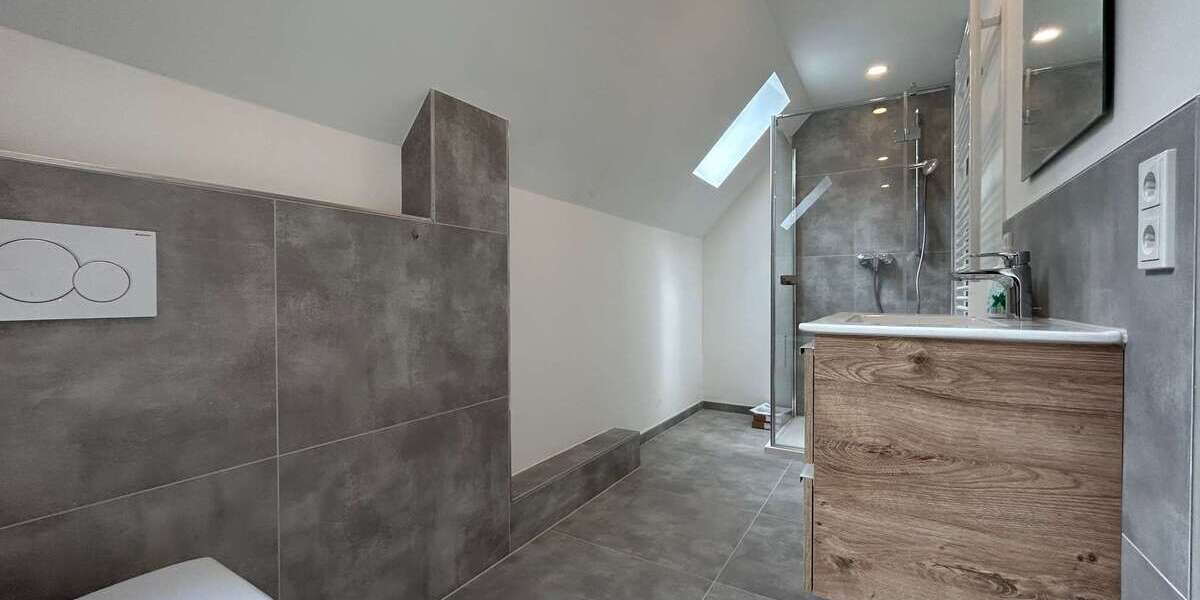 Haus zum Mieten in Bonn 2.100 € 150 m² 4 zimmer