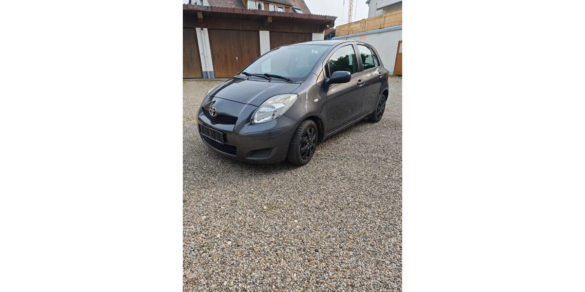 Toyota Yaris 133.900 km 2.300 € Langenau 89129