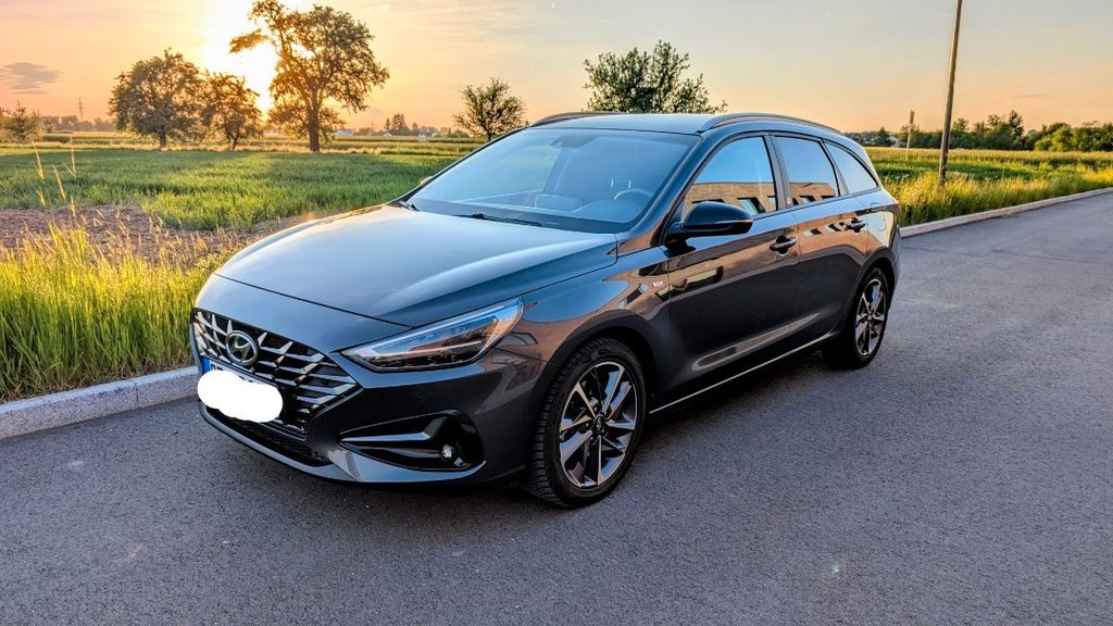 Hyundai i30 56.199 km 19.900 &euro; Reutlingen 72766