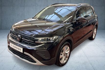 VW T-Cross 26.100 km 21.380 &euro; Frankfurt am Main 60528
