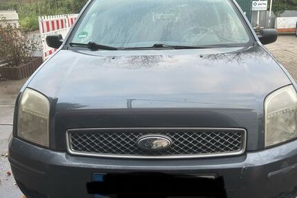 Ford Fusion 248.000 km 900 € Meerbusvh 40668