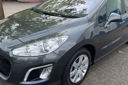 Peugeot 308 64.400 km 7.950 &euro; Saarlouis 66740