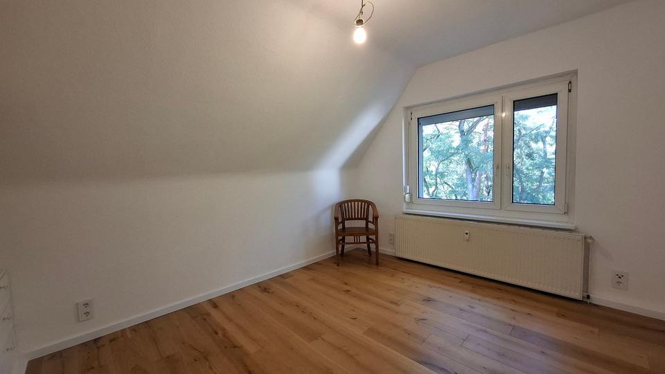Dachgeschoßwohnung Beelitz - 3 Zimmer, 45 m&sup2;, 190.000&euro; | Angebot:25048578
