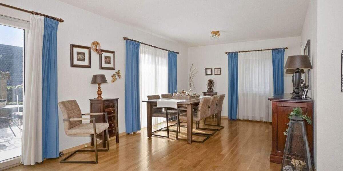 Einfamilienhaus Selfkant / Hillensberg Hillensberg - 6 Zimmer, 213 m&sup2;, 445.000&euro; | Angebot:25427965