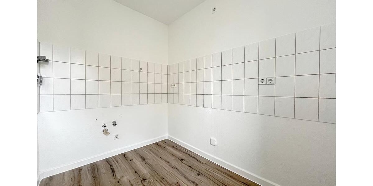 Etagenwohnung Glauchau - 3 Zimmer, 61 m&sup2;, 390&euro; | Angebot:26003170