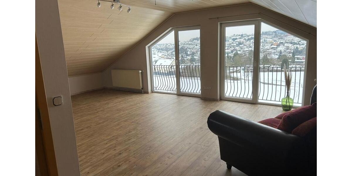 Dachgeschoßwohnung Weilburg - 2 Zimmer, 90 m&sup2;, 850&euro; | Angebot:25403323