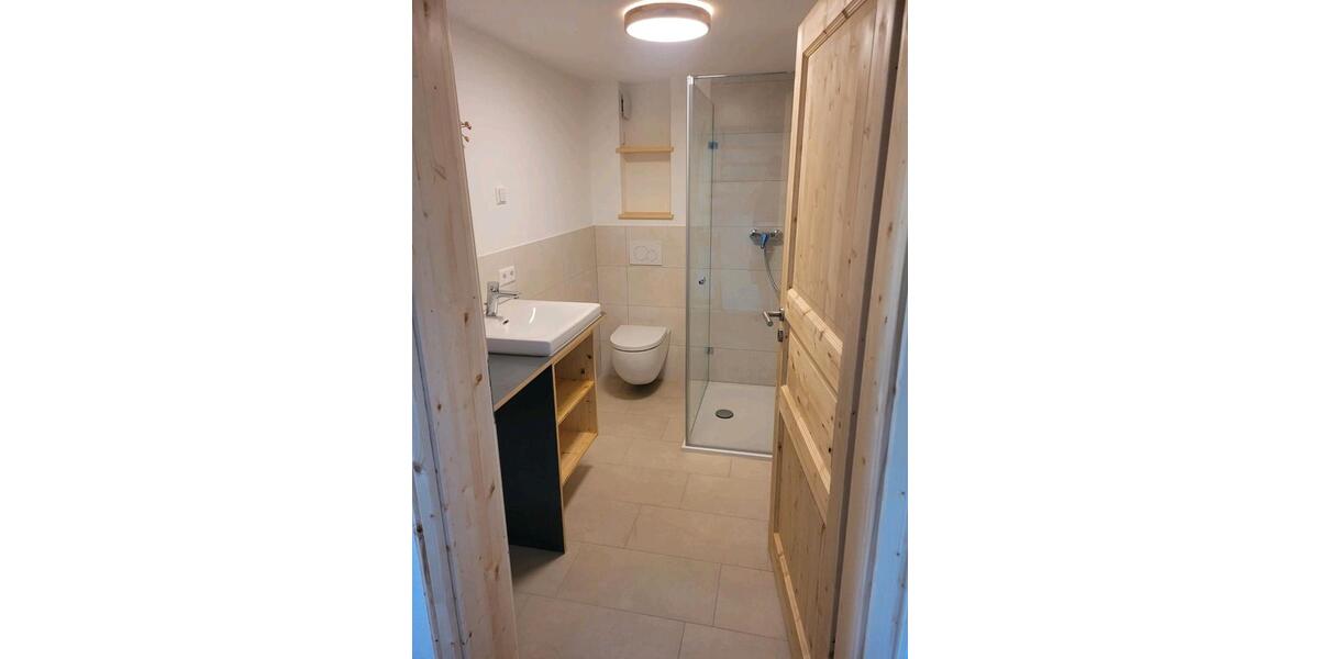 Etagenwohnung Bad Wurzach - 2 Zimmer, 75 m&sup2;, 900&euro; | Angebot:25332656