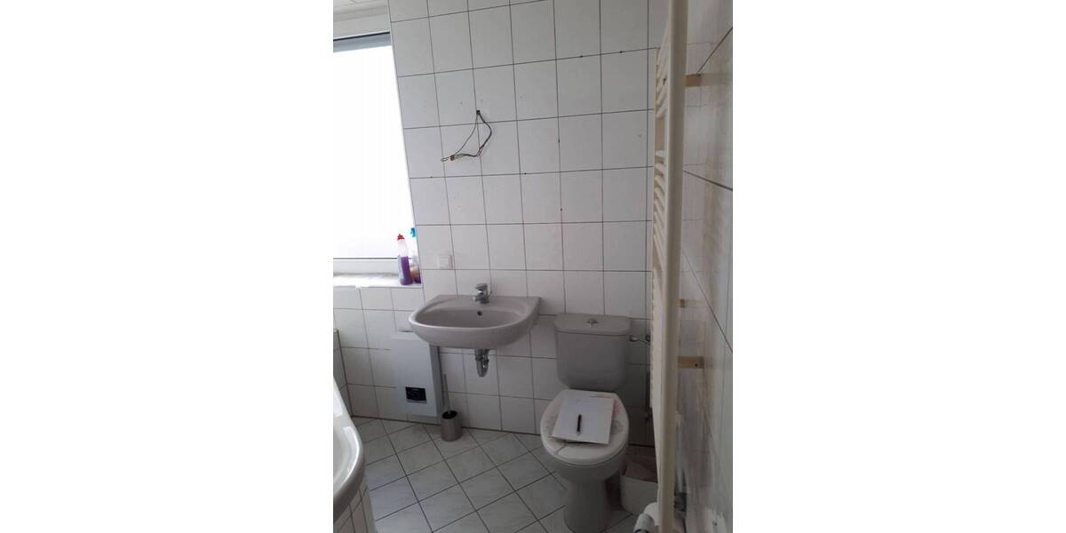 Etagenwohnung Krefeld Cracau - 3 Zimmer, 93 m&sup2;, 900&euro; | Angebot:26851580