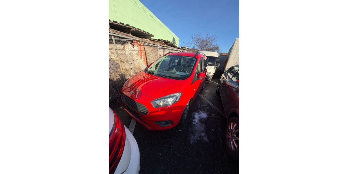 Ford Tourneo Courier 192.000 km 3.800 &euro; Schlier 88281