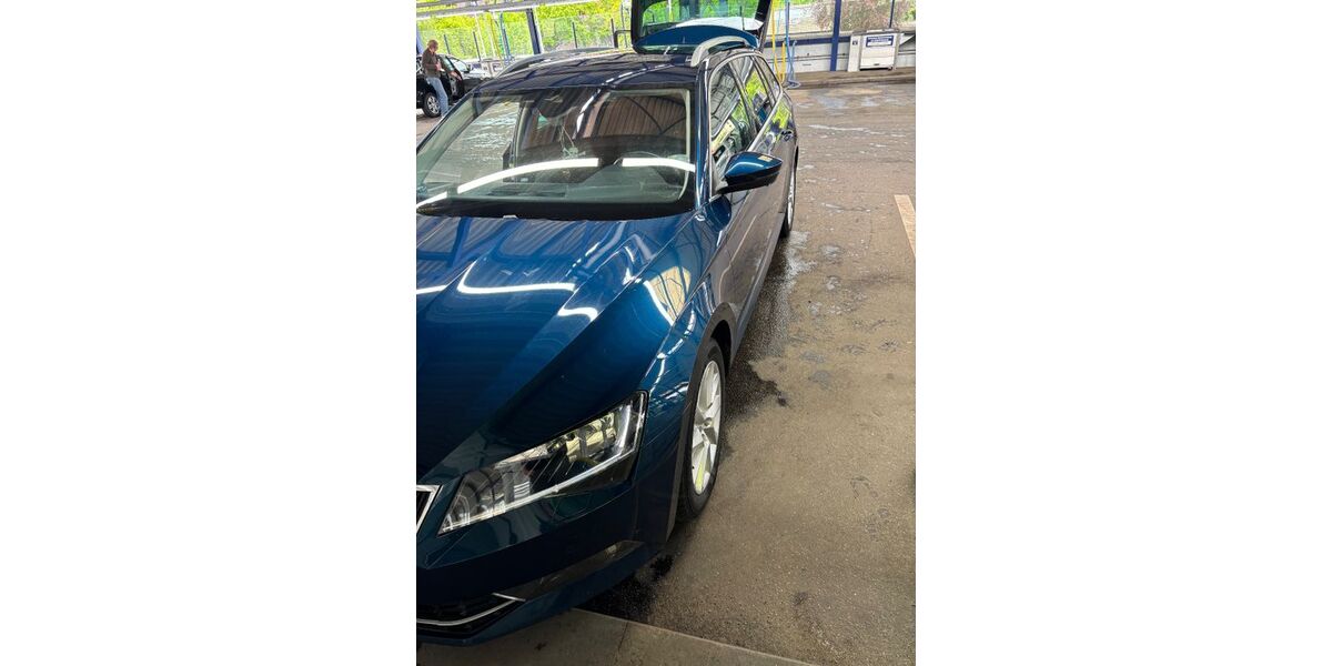 Skoda Superb 166.000 km 16.200 &euro; Hamburg 22761