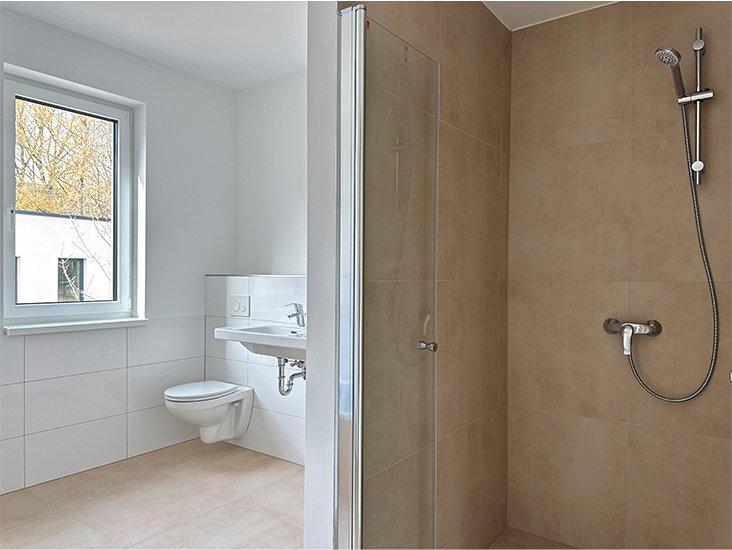 Reihenhaus Neuss - 4 Zimmer, 135 m&sup2;, 2.595&euro; | Angebot:26196885