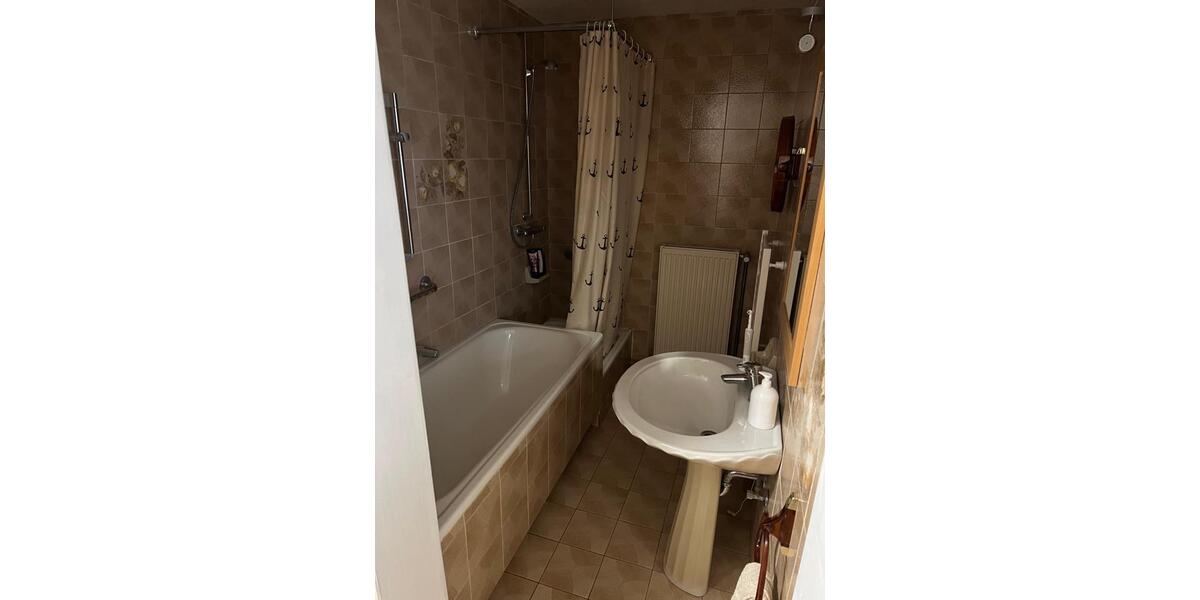 Einfamilienhaus Ellingen - 6 Zimmer, 140 m&sup2;, 370.000&euro; | Angebot:26375995