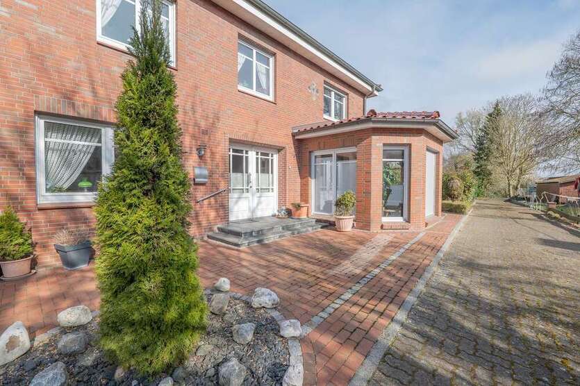 Haus zum Kaufen in Drochtersen Barnkrug 388.000 € 224.55 m²
