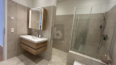 WO LEBENSQUALITÄT KEINE GRENZE KENNT - Dachgeschoßwohnung Jestetten | Angebot:27034142