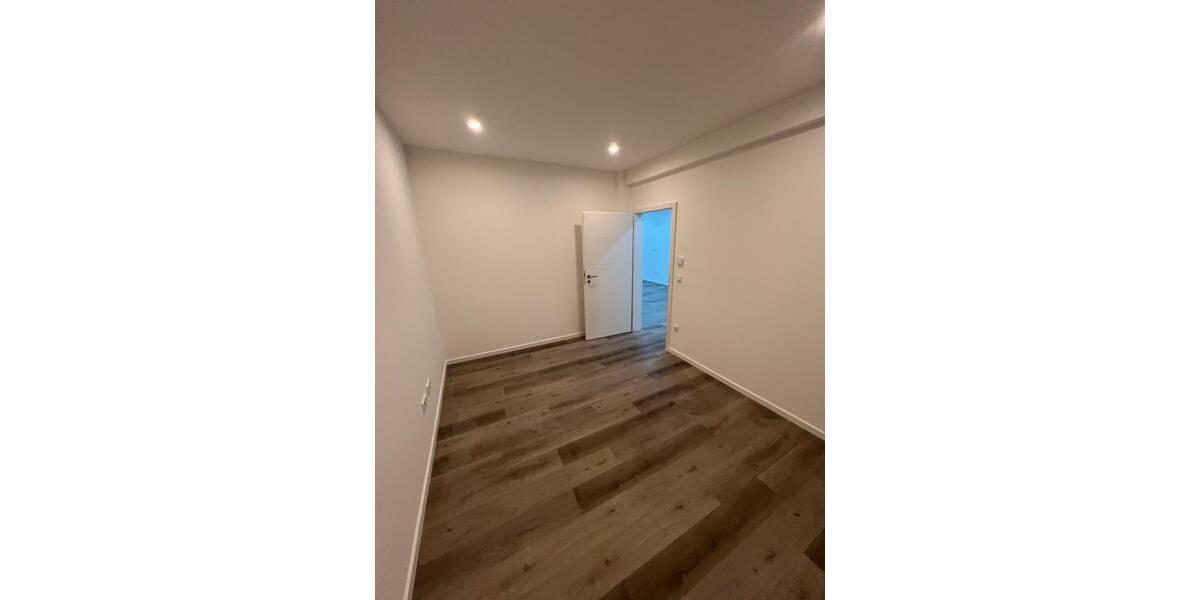 Erdgeschoßwohnung Kerpen - 3 Zimmer, 80 m&sup2;, 1.350&euro; | Angebot:24862637