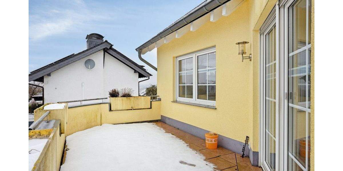 Großzügige ETW mit Blick ins Grüne - Etagenwohnung Wermelskirchen / Stumpf Dabringhausen | Angebot:25361154