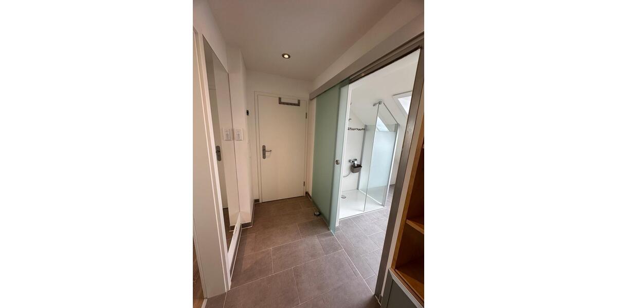 Dachgeschoßwohnung Erfurt Hochheim - 2 Zimmer, 52 m&sup2;, 600&euro; | Angebot:25561210