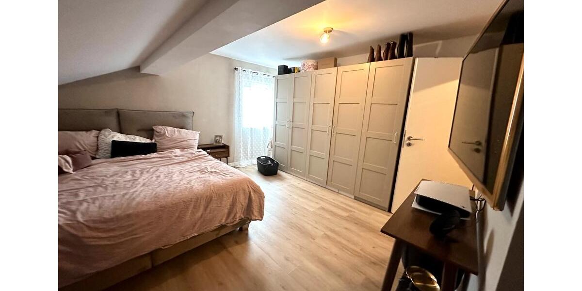Etagenwohnung Ergolding - 4.5 Zimmer, 100 m&sup2;, 1.390&euro; | Angebot:24679880