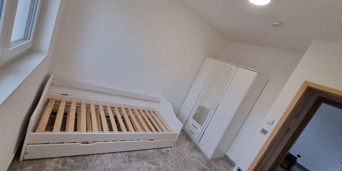 Doppelhaushälfte Schildow bei Berlin Schildow - 7 Zimmer, 102 m&sup2;, 2.190&euro; | Angebot:24780425